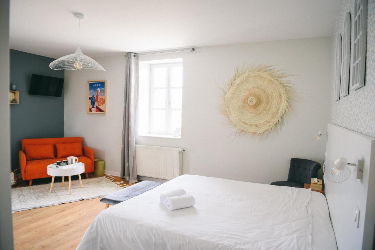 Chambre D'Hotes Domaine Le Castagne Ош Экстерьер фото