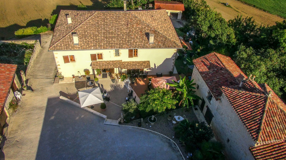 Chambre D'Hotes Domaine Le Castagne Ош Экстерьер фото